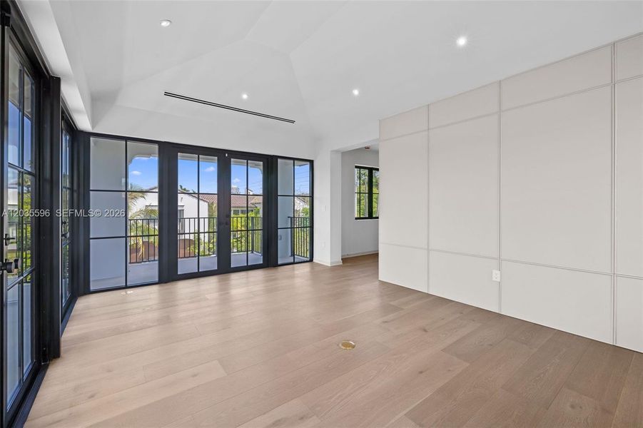 Spacious, unfurnished interior of a new home in , Miami Beach (Image 102). Spacious, unfurnished interior of a new home in , Miami Beach (Image 102).
