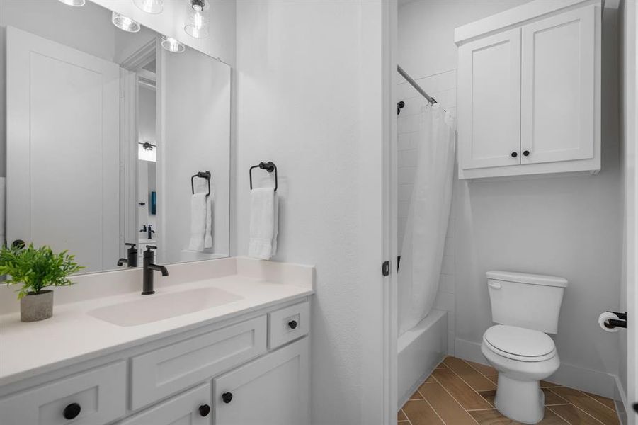 private vanity for bedroom 3 (Jack & Jill bathroom)