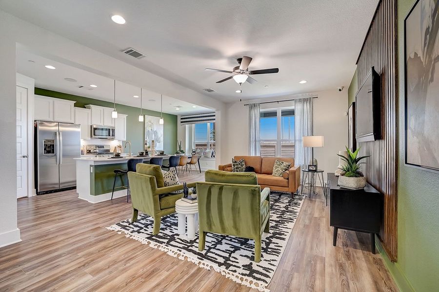 Representative furnished interior of a home built from the Comal by Pacesetter Homes in Avery Centre, Round Rock (Image 24).