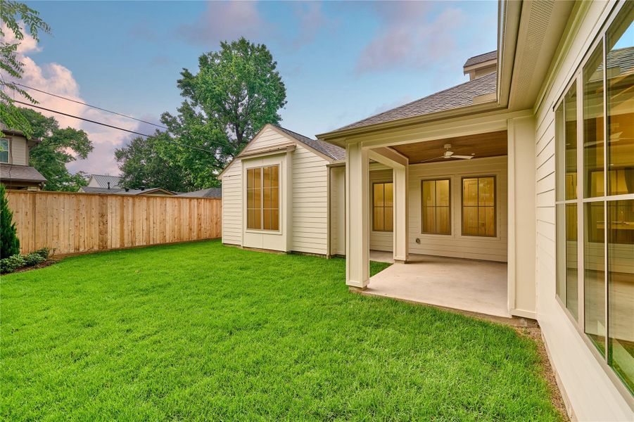 Beautiful Zoysia grass adds lush charm to the spacious backyard, providing ample room for outdoor activities , entertaining, or simply enjoying the open air! Beautiful Zoysia grass adds lush charm to the spacious backyard, providing ample room for outdoor activities , entertaining, or simply enjoying the open air!