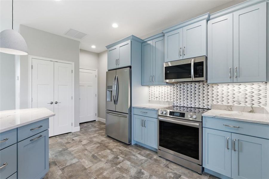Furnished interior view inside a new home in , Port Charlotte (Image 8).