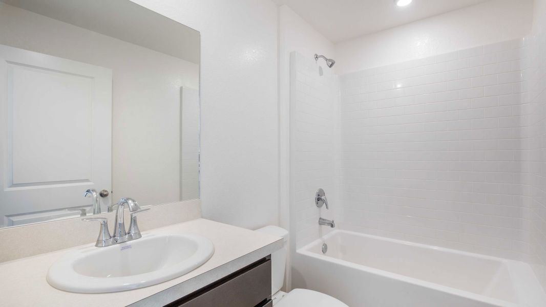 Image 28 of a home in Royal Highlands.