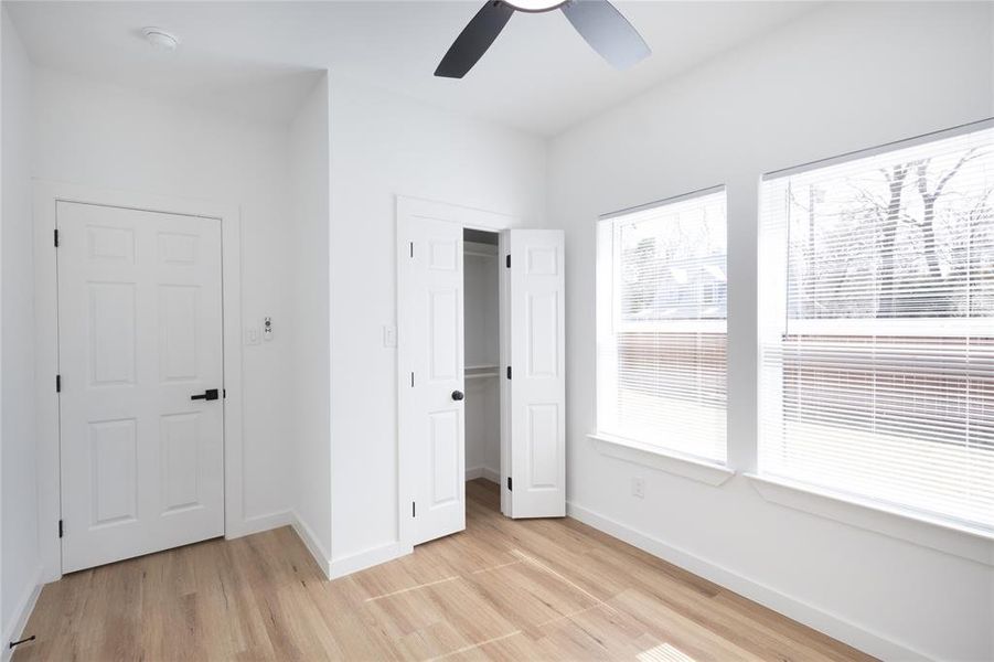 Spacious, unfurnished interior of a new home in , Mabank (Image 17).