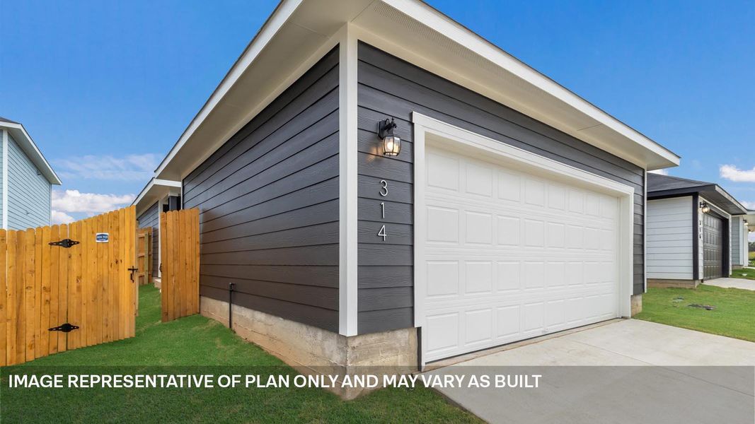 Exterior details and patio area of a home in Valverde, Bastrop (Image 11).