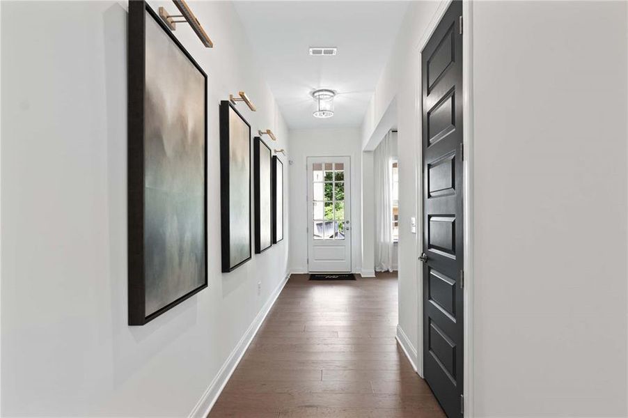 Spacious, unfurnished interior of a new home in East Harbor II at Chestatee, Dawsonville (Image 20).