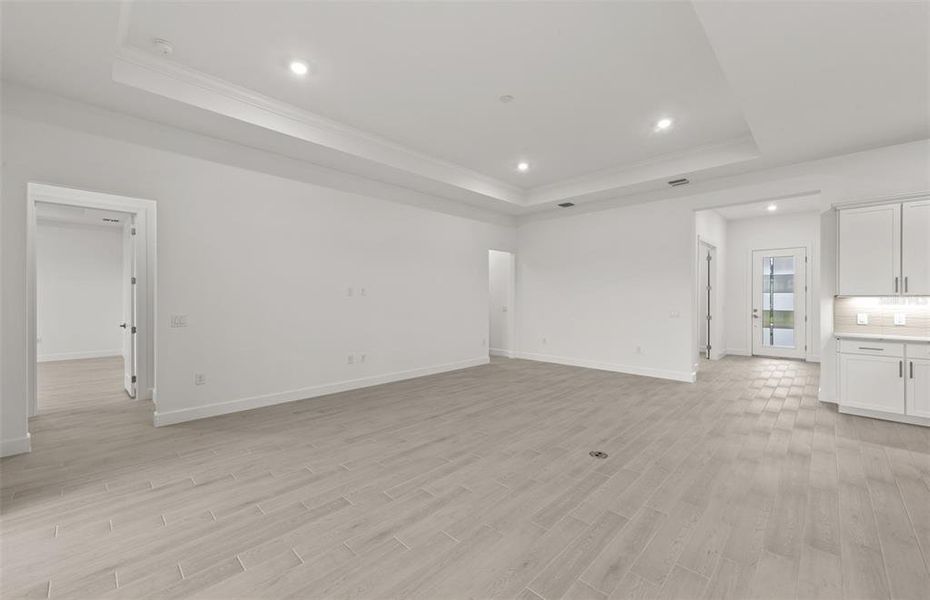 Spacious, unfurnished interior of a new home in Del Webb Catalina, Lakewood Ranch (Image 28).