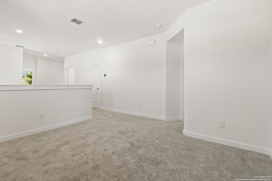 Spacious, unfurnished interior of a new home in Trilogy Grove, Leon Valley (Image 30). Spacious, unfurnished interior of a new home in Trilogy Grove, Leon Valley (Image 30).