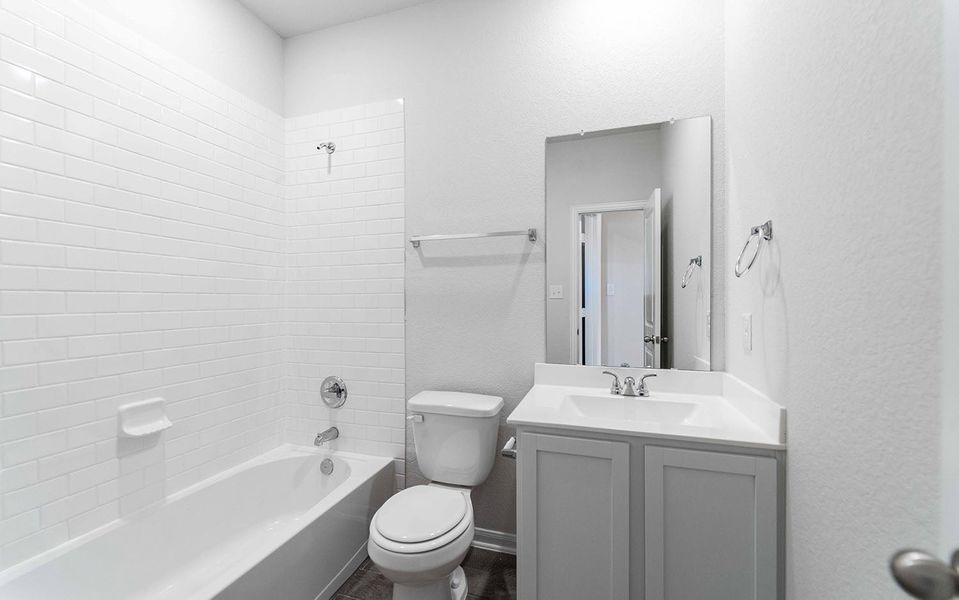 Furnished interior view inside a new home in Hickory Ridge, Elmendorf (Image 7). Furnished interior view inside a new home in Hickory Ridge, Elmendorf (Image 7).