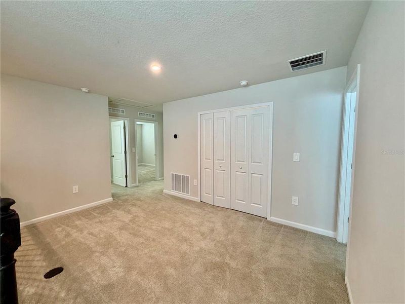 Spacious, unfurnished interior of a new home in , Apopka (Image 23).