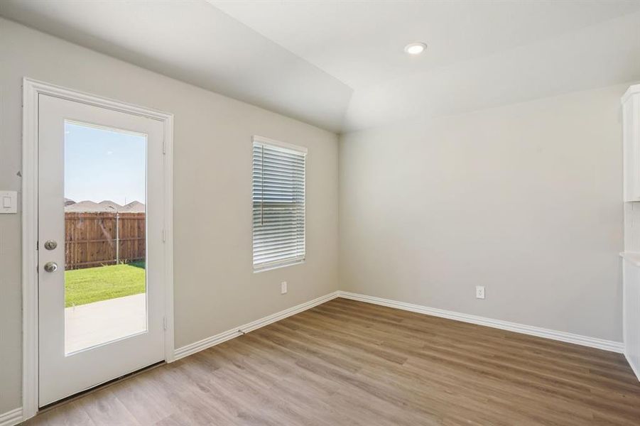 Spacious, unfurnished interior of a new home in Stonehaven, Seagoville (Image 18). Spacious, unfurnished interior of a new home in Stonehaven, Seagoville (Image 18).
