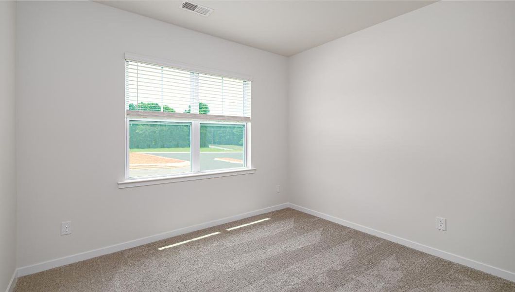 Spacious, unfurnished interior of a new home in Valley View, Waynesville (Image 18).