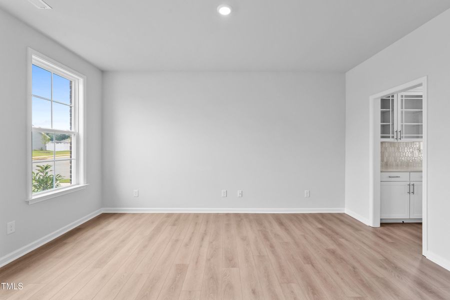 06-Ashley 2102 Channel-6