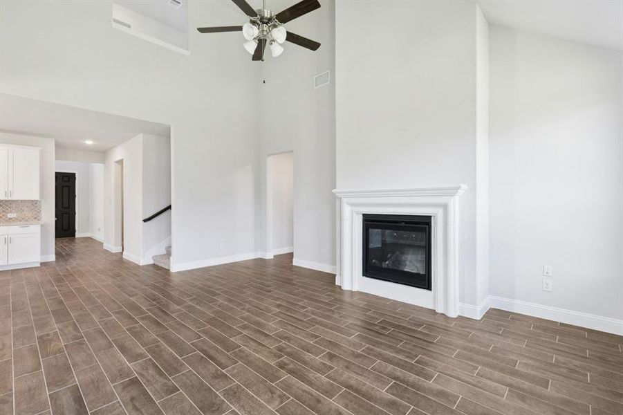 Spacious, unfurnished interior of a new home in Venetian, Celina (Image 17).