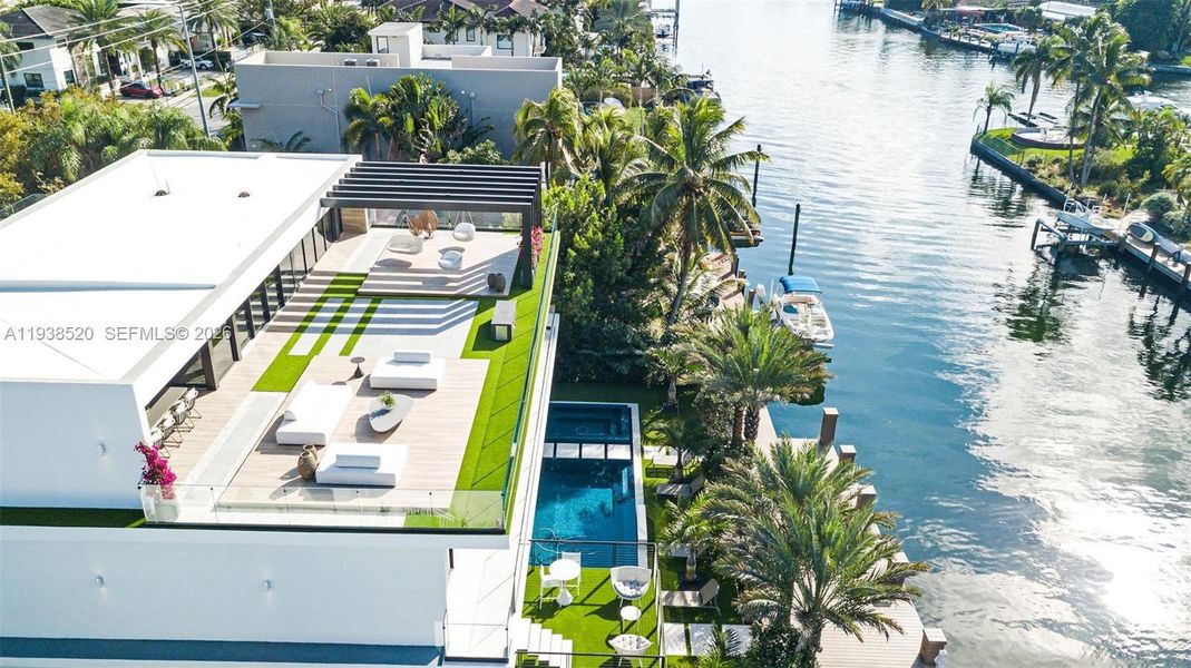 Image 52 of a home in .