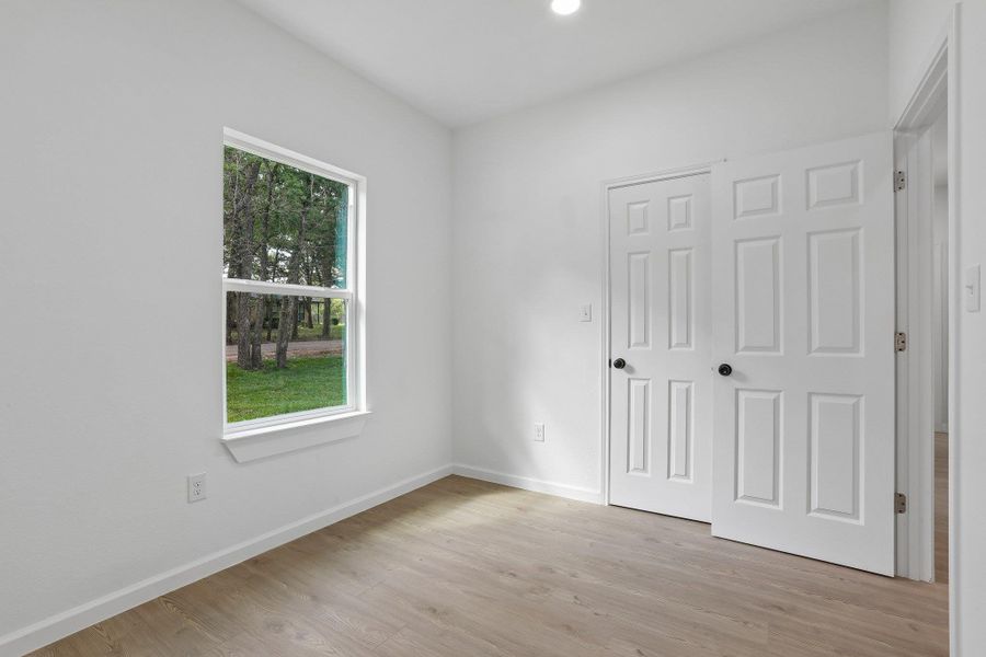 Spacious, unfurnished interior of a new home in , Bastrop (Image 15).