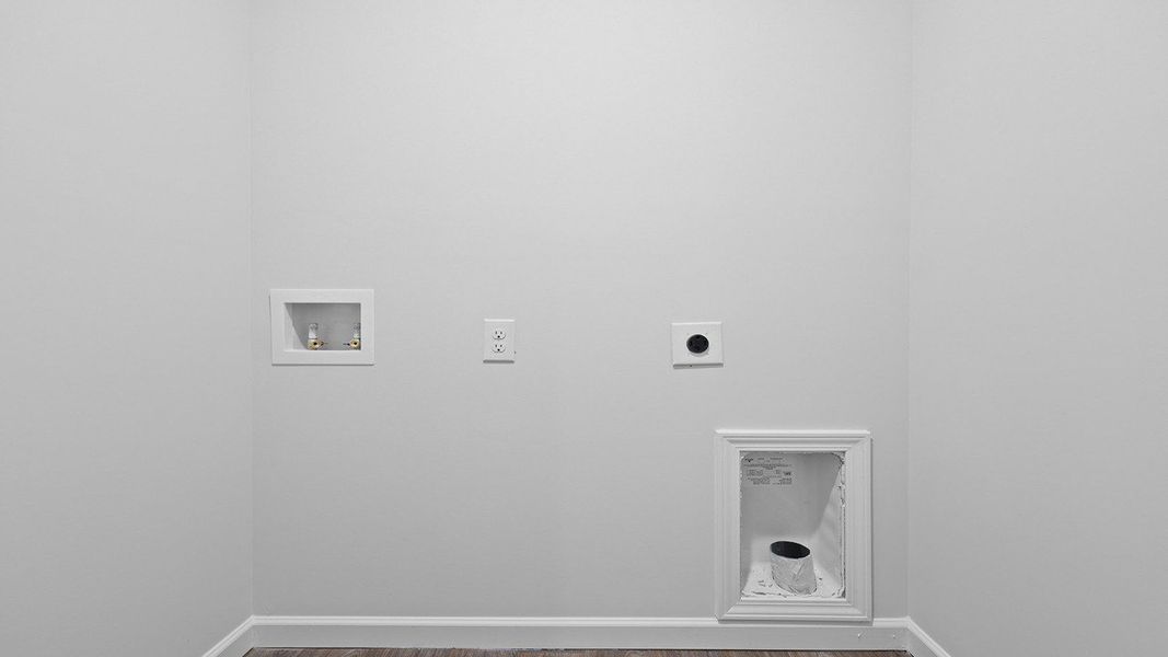 Spacious, unfurnished interior of a new home in Pineview North, Summerville (Image 31).