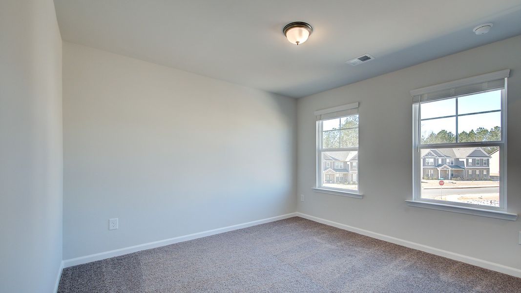 Representative furnished interior of a home built from the Ridgewood by DRB Homes in Kingston, Locust Grove (Image 17).
