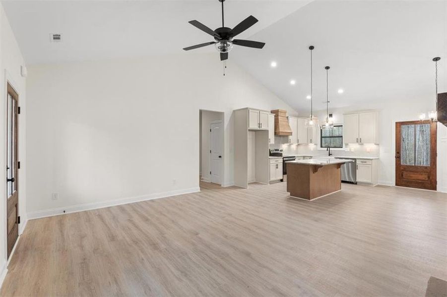 Spacious, unfurnished interior of a new home in , Rockmart (Image 16). Spacious, unfurnished interior of a new home in , Rockmart (Image 16).