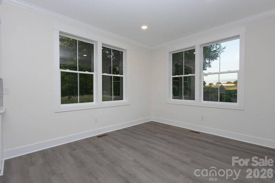 Spacious, unfurnished interior of a new home in , Kings Mountain (Image 25).