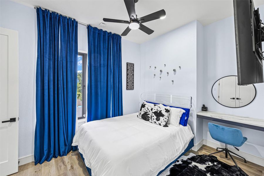 Third floor guest room