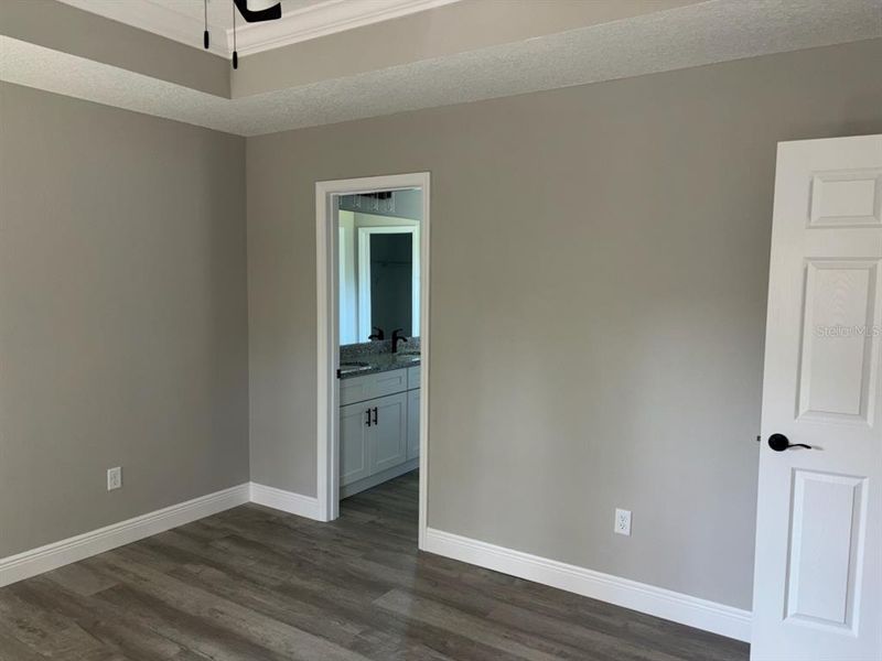 Spacious, unfurnished interior of a new home in , Citrus Springs (Image 12).