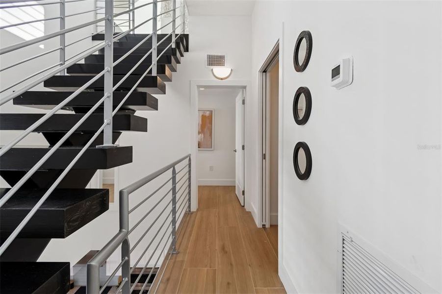 Image 89 of a home in .