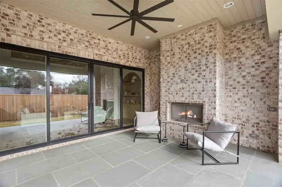 Exterior details and patio area of a home in , Dallas (Image 3).