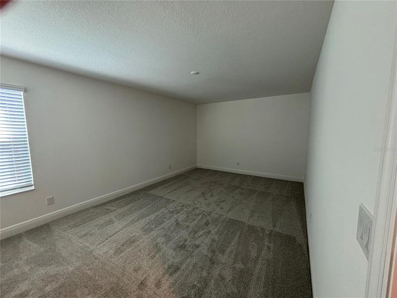 Spacious, unfurnished interior of a new home in Trinity Lakes, Groveland (Image 14).