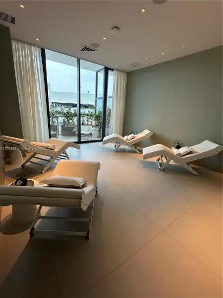 Community amenities in , Miami Beach (Image 15). Community amenities in , Miami Beach (Image 15).