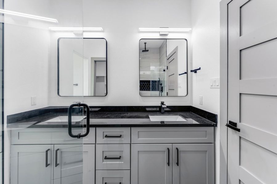 Image 40 of a home in .