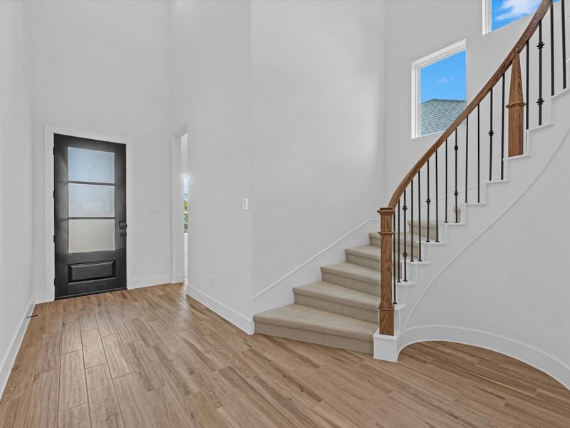 Spacious, unfurnished interior of a new home in Jubilee 50′, Hockley (Image 17).