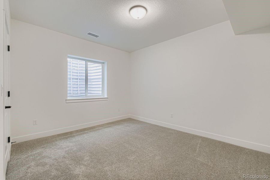 Spacious, unfurnished interior of a new home in , Colorado Springs (Image 14).
