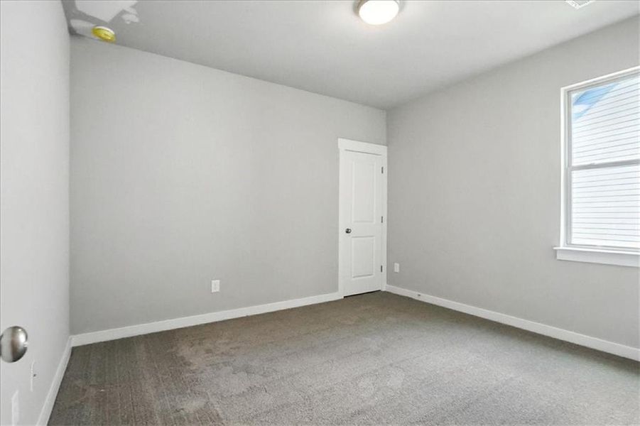 Spacious, unfurnished interior of a new home in Traditions of Braselton, Jefferson (Image 47).