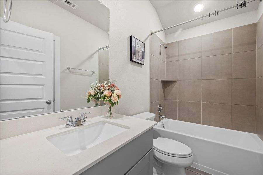 Furnished interior view inside a new home in Wall Street Village, Richmond (Image 15).