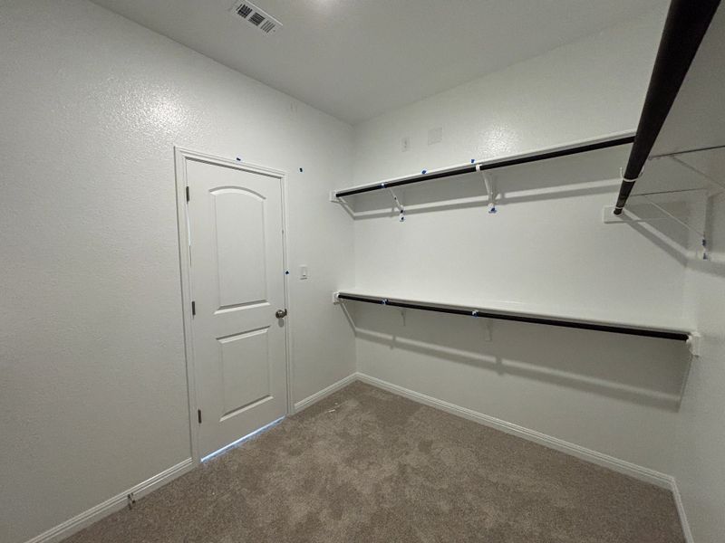 Spacious, unfurnished interior of a new home in Cannon Ranch 40s, Dripping Springs (Image 25).