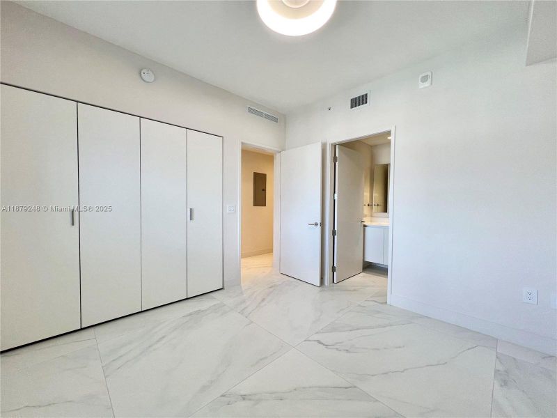 Image 56 of a home in .