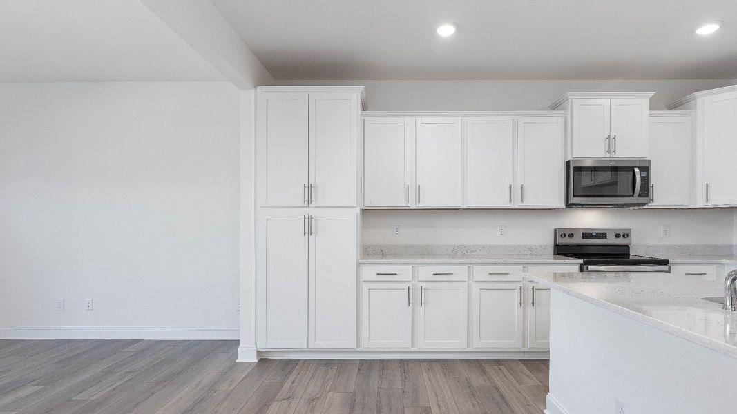 Furnished interior view inside a new home in Sidney Creek Townhomes, Zebulon (Image 10).