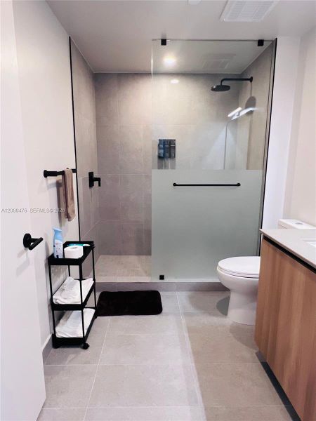 Furnished interior view inside a new home in , Miami (Image 16).