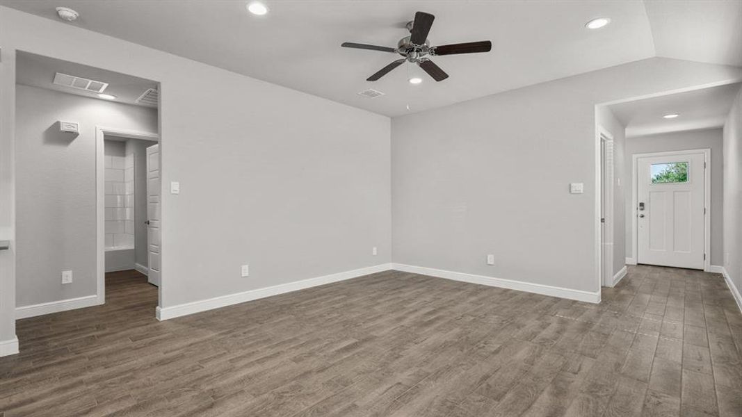 Spacious, unfurnished interior of a new home in Monarch at the Meadows, Denton (Image 22).