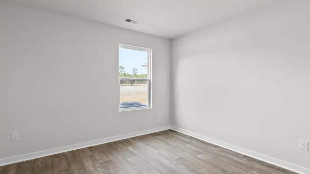 Spacious, unfurnished interior of a new home in Vineyard Trail, Jacksonville (Image 19). Spacious, unfurnished interior of a new home in Vineyard Trail, Jacksonville (Image 19).