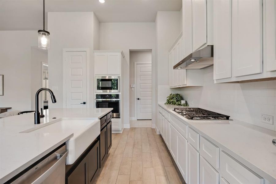 Furnished interior view inside a new home in Monterra - Classics, Fate (Image 3). Furnished interior view inside a new home in Monterra - Classics, Fate (Image 3).