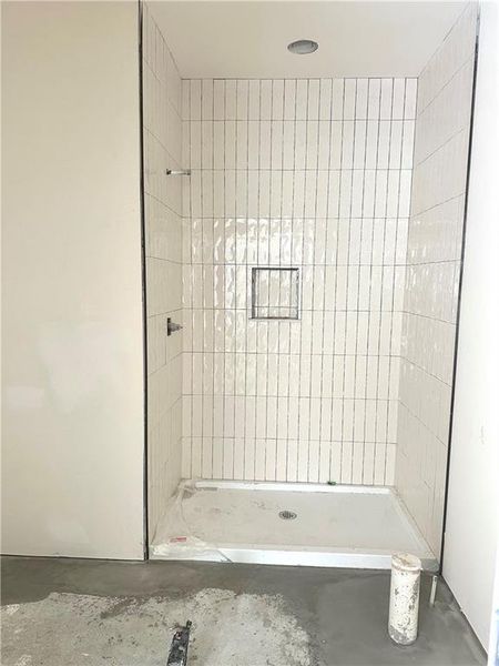 Image 8 of a home in .