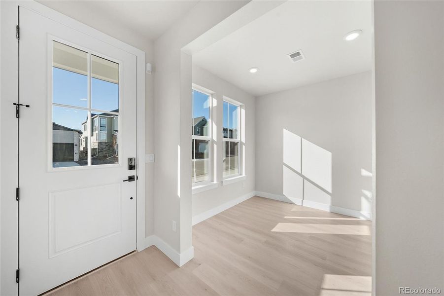 Spacious, unfurnished interior of a new home in , Littleton (Image 18).