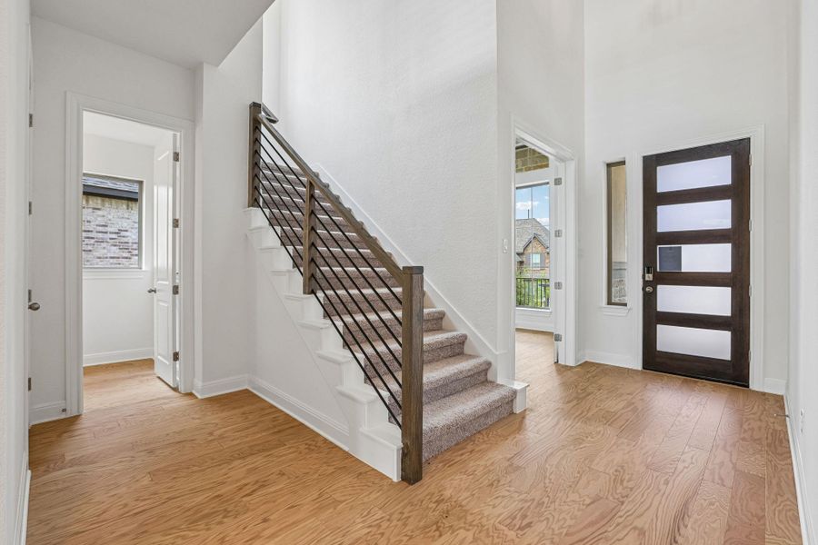 Spacious, unfurnished interior of a new home in 6 Creeks, Kyle (Image 21). Spacious, unfurnished interior of a new home in 6 Creeks, Kyle (Image 21).