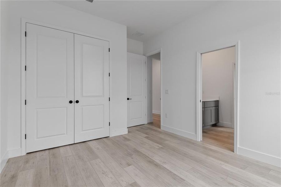 Spacious, unfurnished interior of a new home in , Port Charlotte (Image 22).