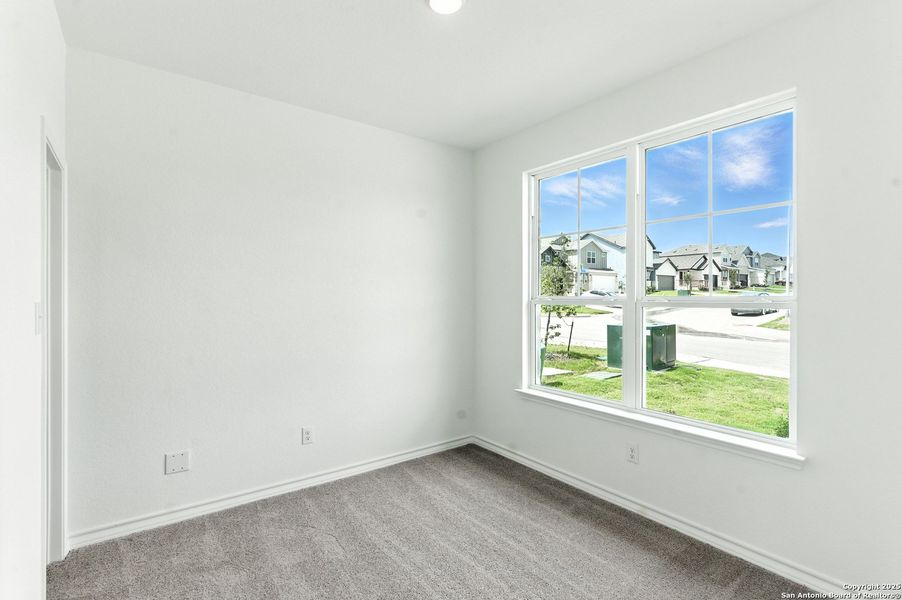 Spacious, unfurnished interior of a new home in Horizon Ridge, San Antonio (Image 16).