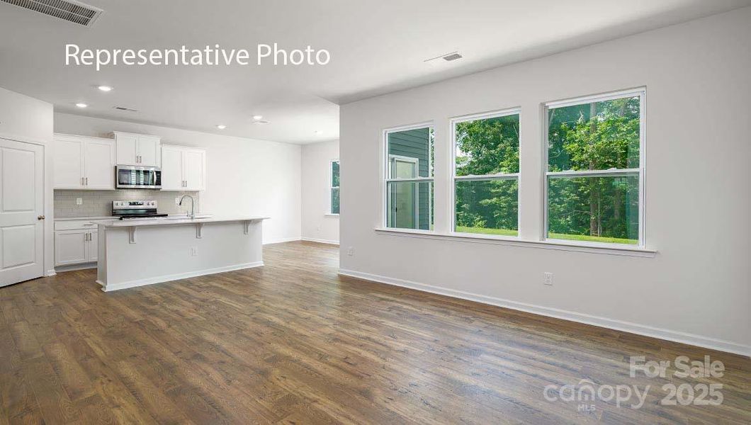 Image 21 of a home in Falls at Hickory.