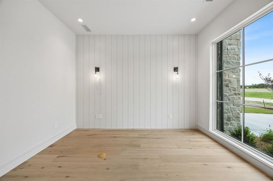 Spacious, unfurnished interior of a new home in , Coppell (Image 21). Spacious, unfurnished interior of a new home in , Coppell (Image 21).