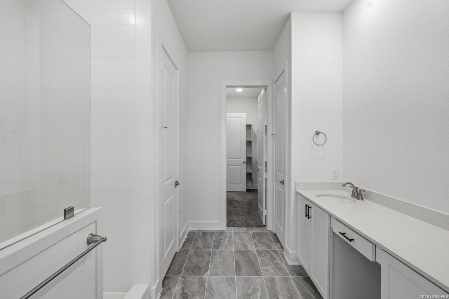 Furnished interior view inside a new home in Prominence, San Antonio (Image 10).