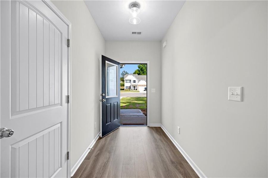 Spacious, unfurnished interior of a new home in , Villa Rica (Image 24).